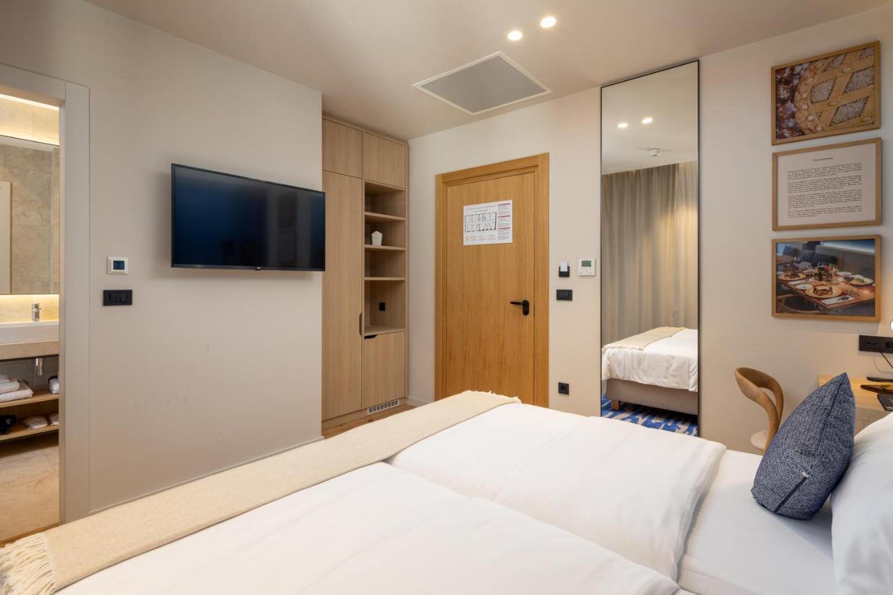 Emotheo Heritage Hotel 伊莫茨基 外观 照片